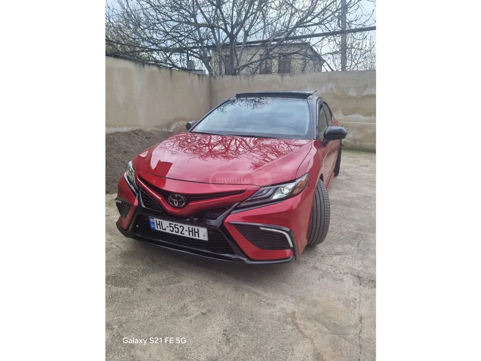 Toyota Camry 2022 — фото 1, купить с доставкой в Москву