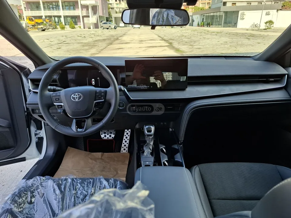 Toyota Camry 2024 — миниатюра 3