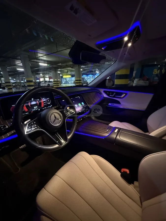 Mercedes-Benz E 350 AMG 2025 — миниатюра 5