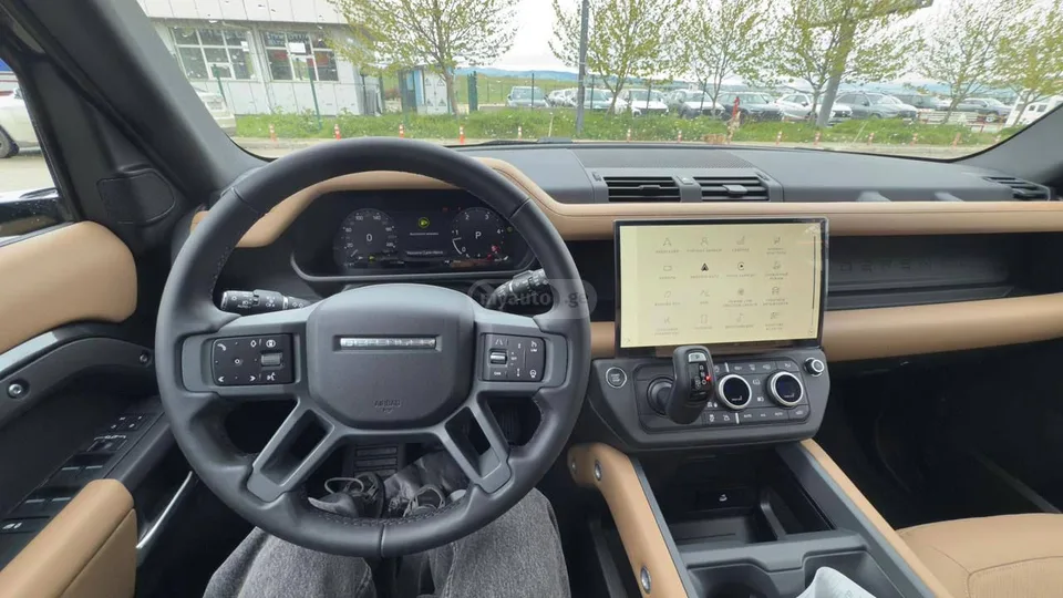 Land Rover Defender 110 2026 — миниатюра 3