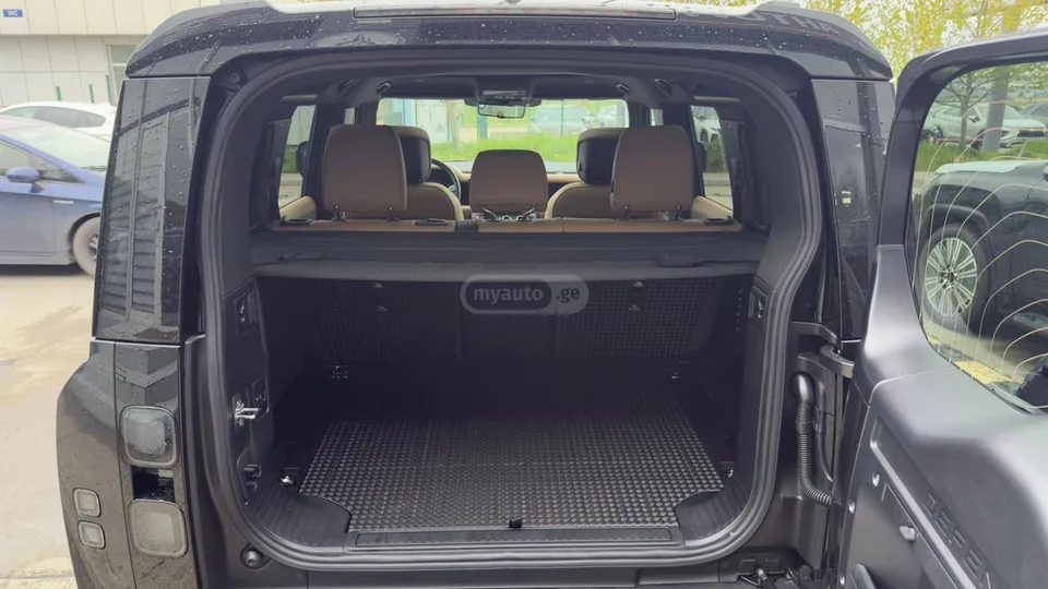 Land Rover Defender 110 2026 — миниатюра 5