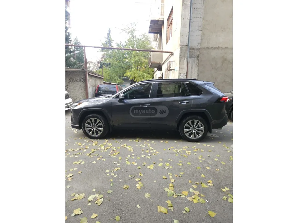 Toyota RAV4 2023 — миниатюра 2