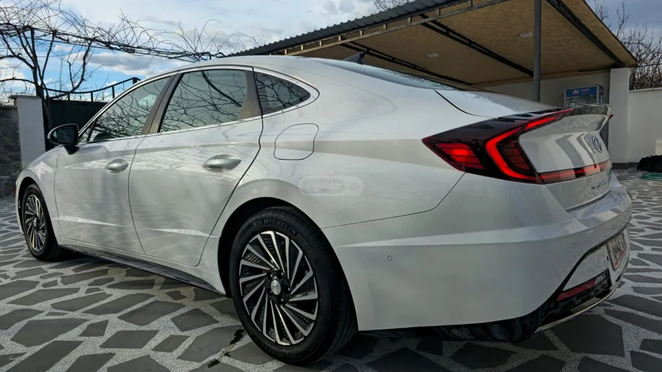 Hyundai Sonata 2023 — миниатюра 3