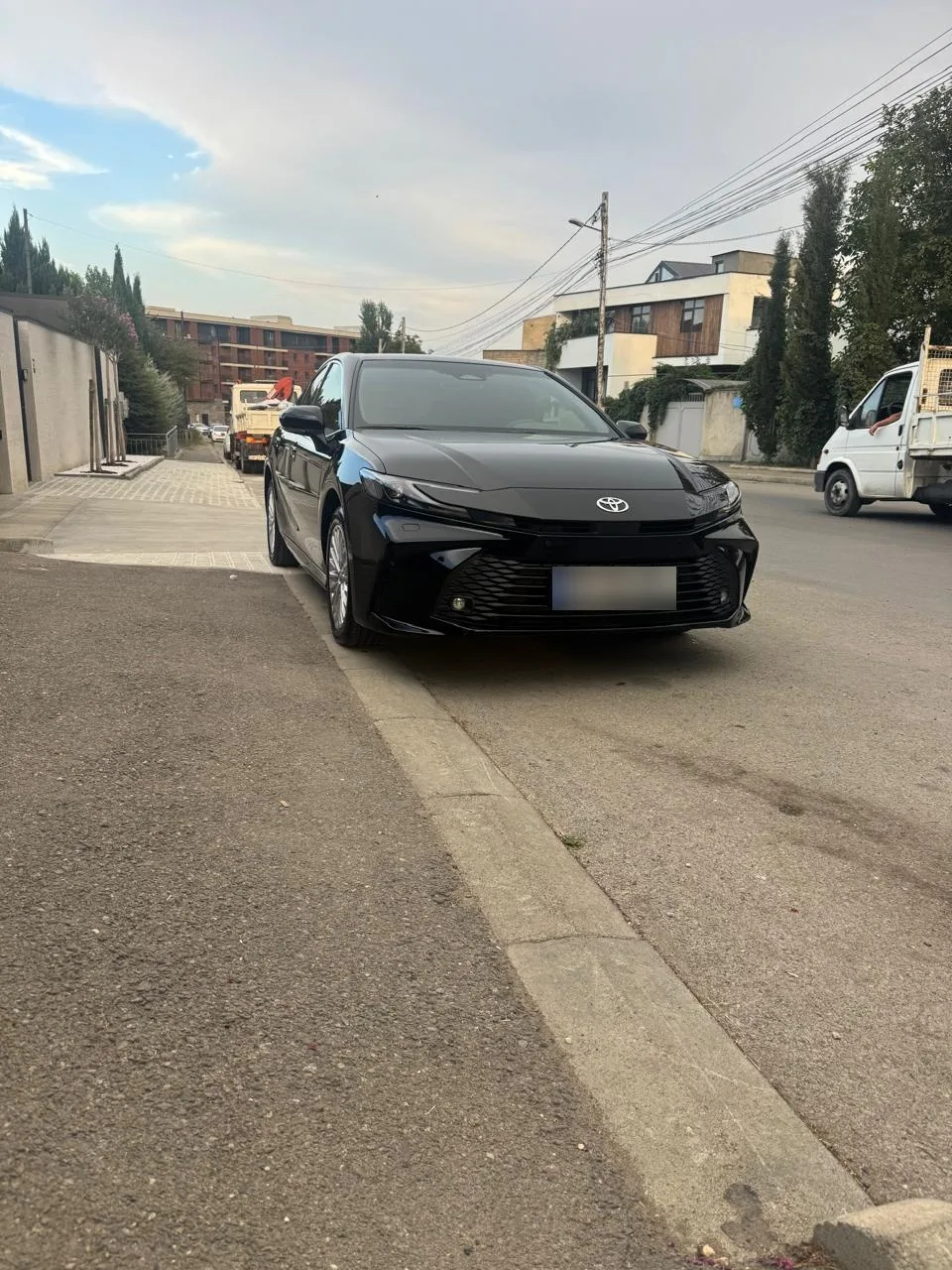 Toyota Camry 2024 — фото 1, купить с доставкой в Москву