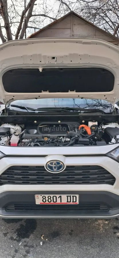 Toyota RAV4 2023 — миниатюра 3