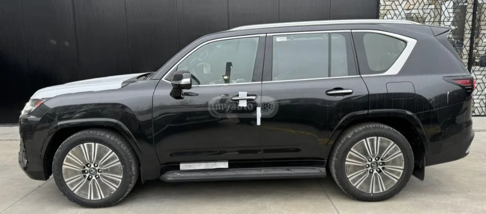 Lexus LX 500 2026 — миниатюра 3