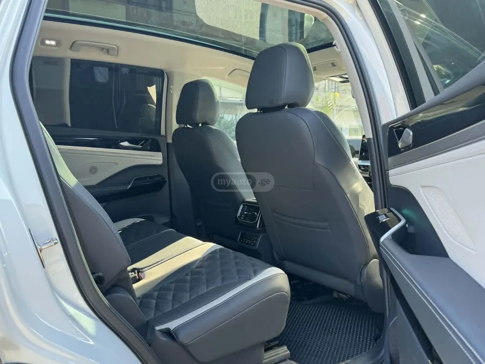 Volkswagen iD.6 CROZZ PRO 2023 — миниатюра 4