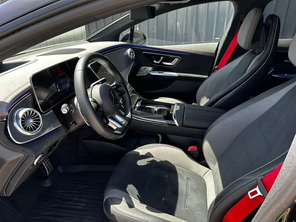 Mercedes-Benz EQE 53 AMG 2023 — миниатюра 4