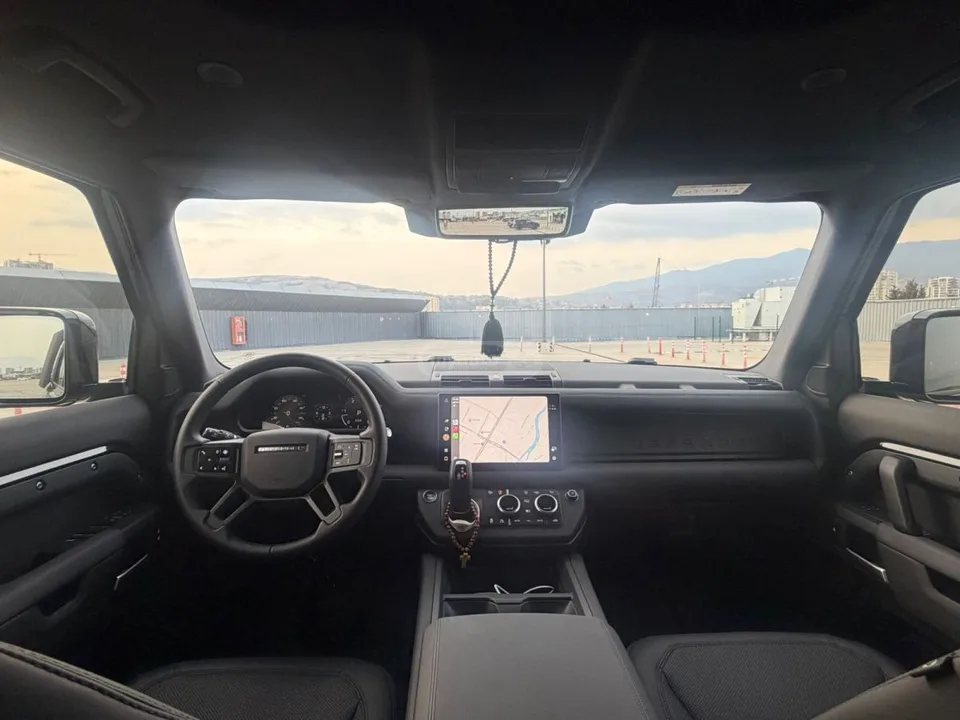 Land Rover Defender 110 2025 — миниатюра 4