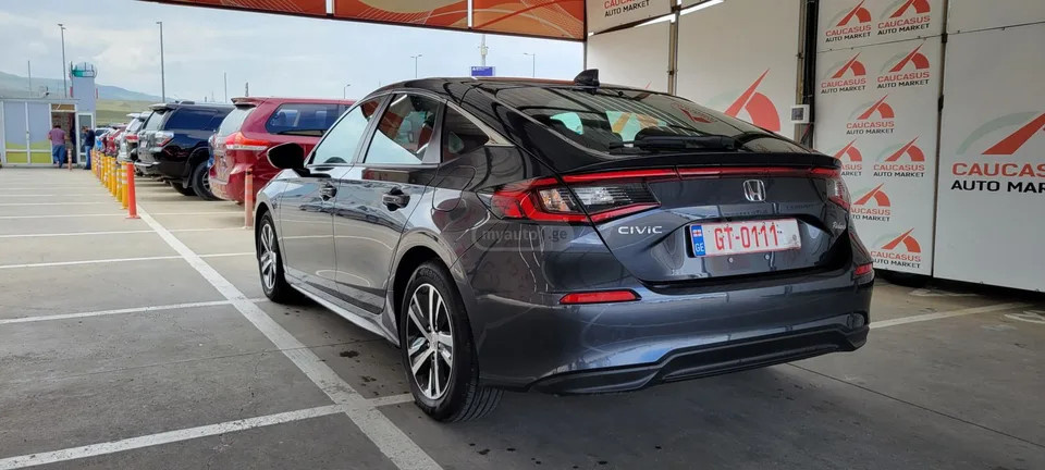 Honda Civic LX 4dr Hatchback CVT 2022 — миниатюра 5