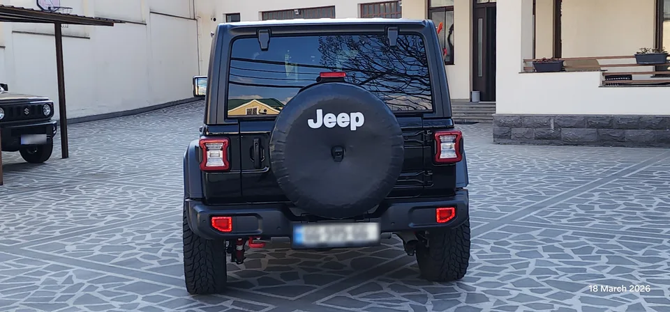 Jeep Wrangler 2023 — миниатюра 2