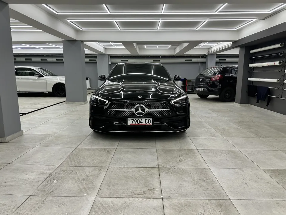 Mercedes-Benz C 300 2023 — миниатюра 4