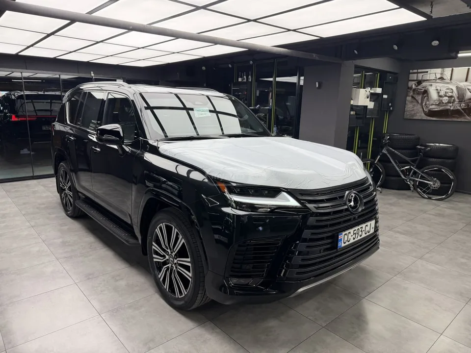 Lexus LX 500 2026 — миниатюра 2