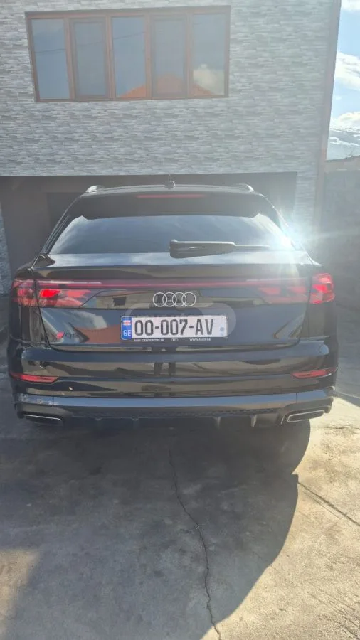 Audi Q8 Premium 4dr All Wheel Drive qu 2024 — миниатюра 2