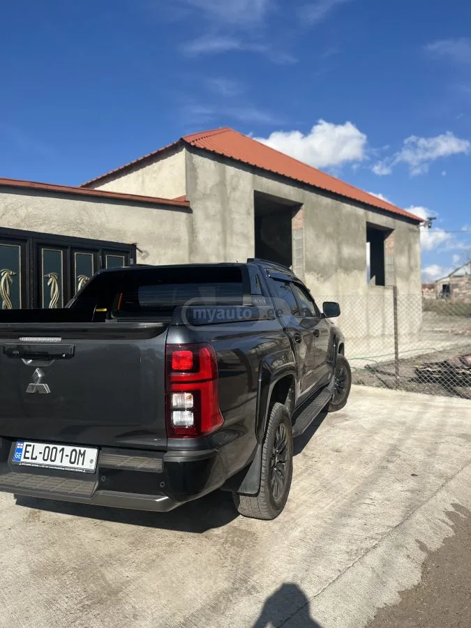 Mitsubishi L200 2025 — миниатюра 2