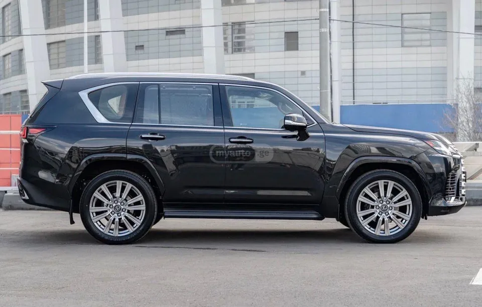Lexus LX 500 VIP 2023 — миниатюра 2