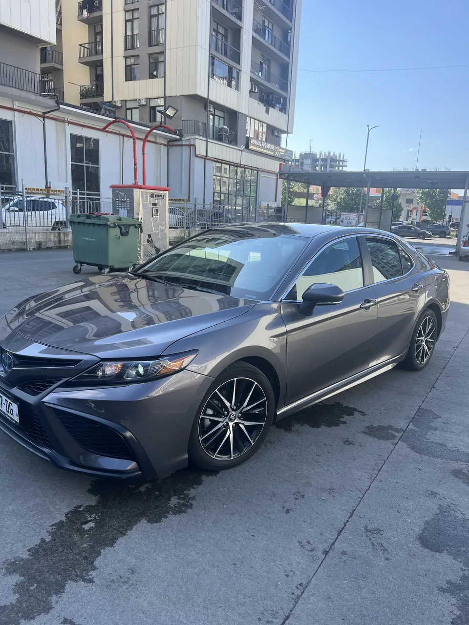 Toyota Camry SE Nightshade 4dr Front-Wheel 2022 — миниатюра 2