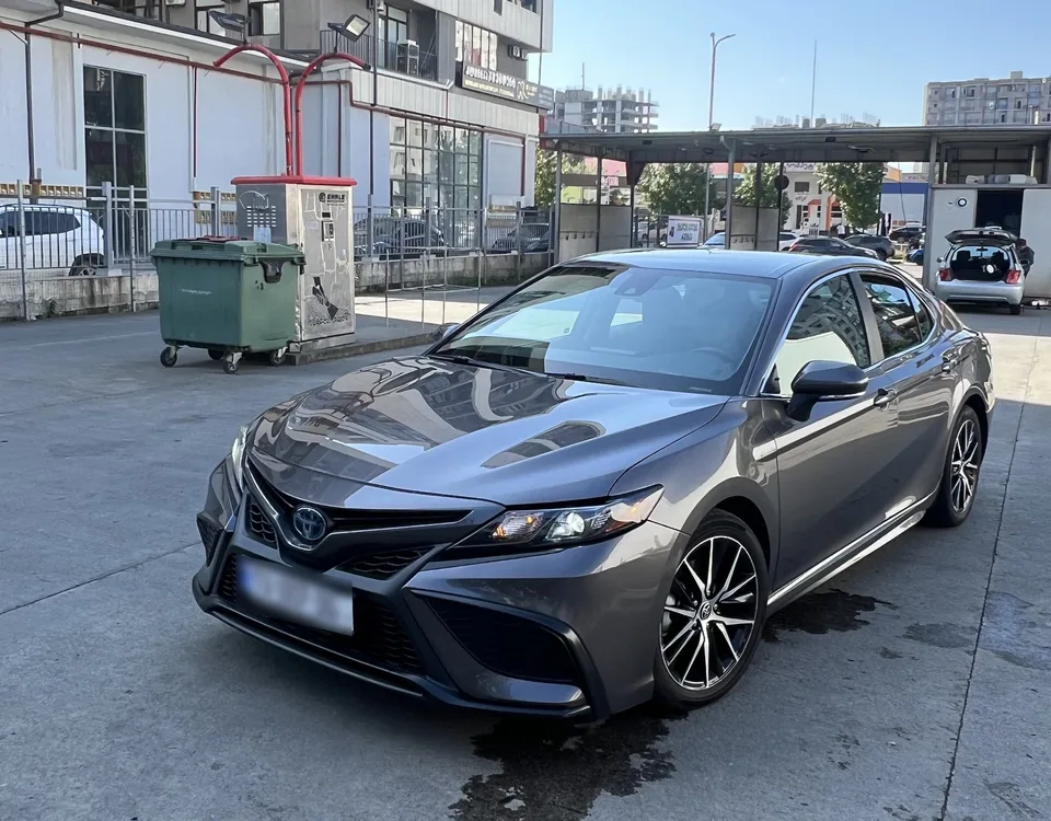 Toyota Camry SE Nightshade 4dr Front-Wheel 2022 — фото 1, купить с доставкой в Москву
