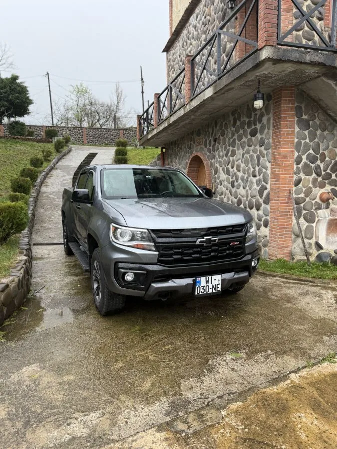 Chevrolet Colorado Z71 4x4 Crew Cab 6 ft. box 140 2022 — миниатюра 2
