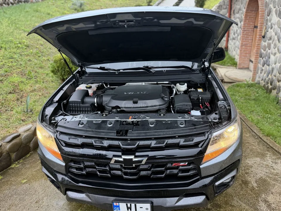 Chevrolet Colorado Z71 4x4 Crew Cab 6 ft. box 140 2022 — миниатюра 4