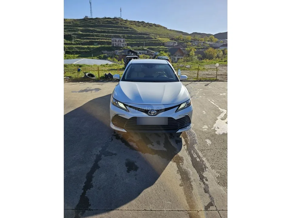 Toyota Camry 2023 — миниатюра 5
