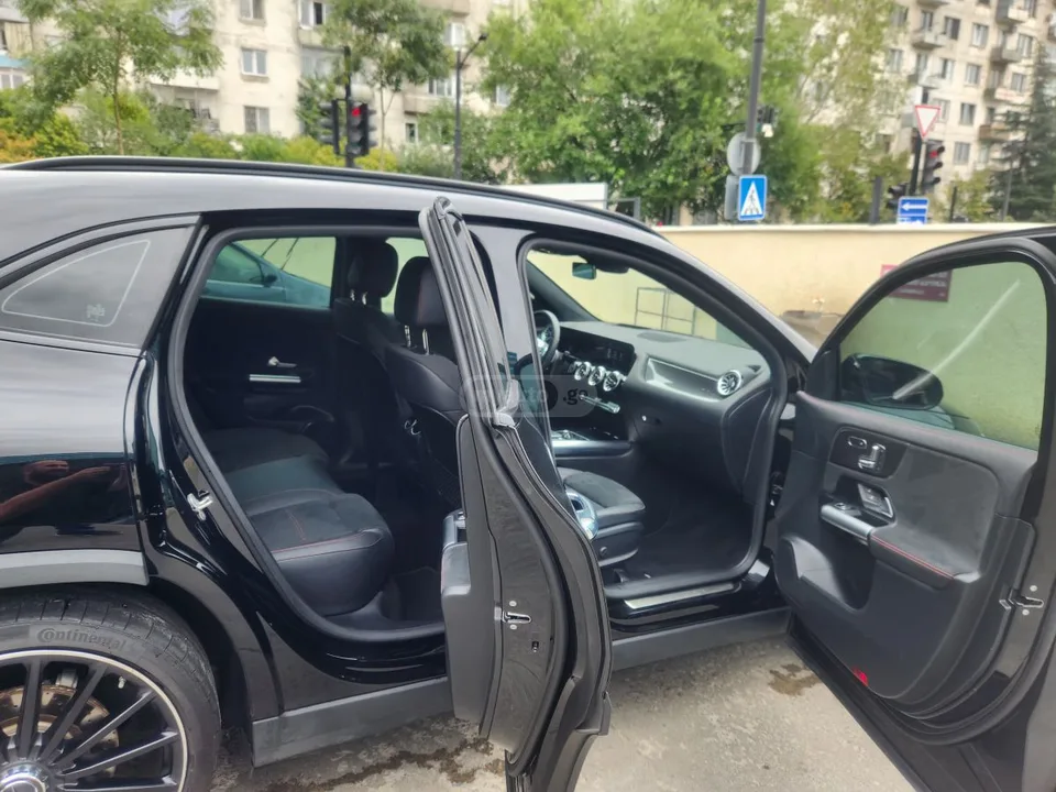 Mercedes-Benz GLA 45 AMG 2023 — миниатюра 5