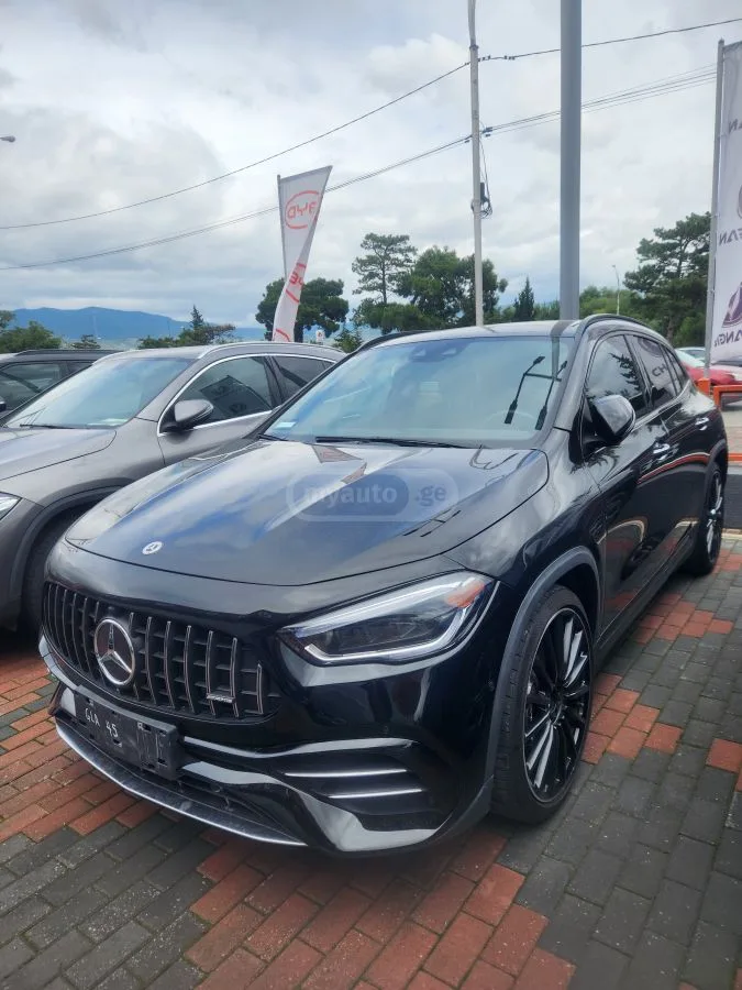 Mercedes-Benz GLA 45 AMG 2023 — фото 1, купить с доставкой в Москву