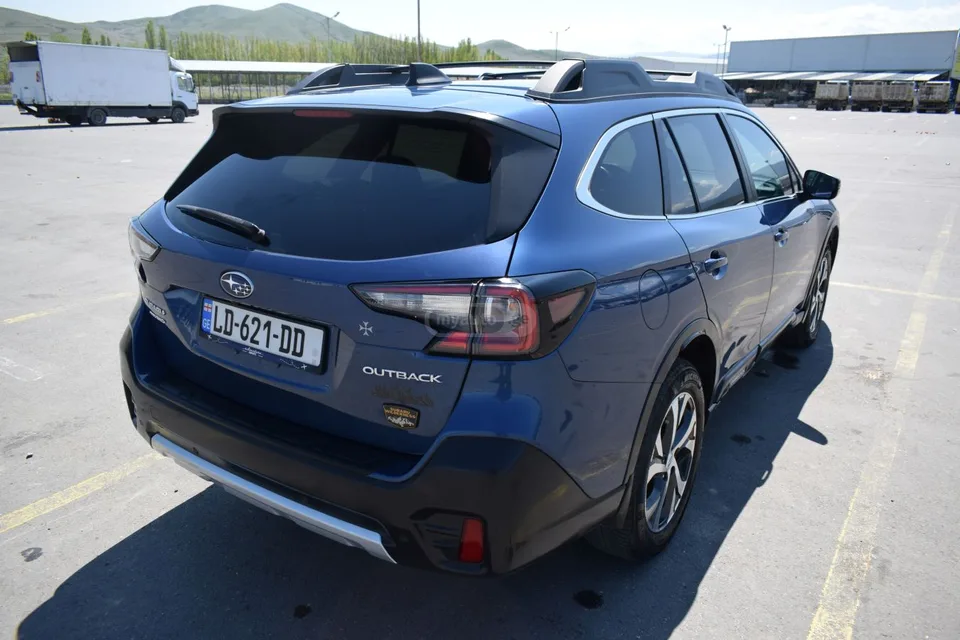 Subaru Outback Limited 4dr All-Wheel Drive CV 2022 — миниатюра 5