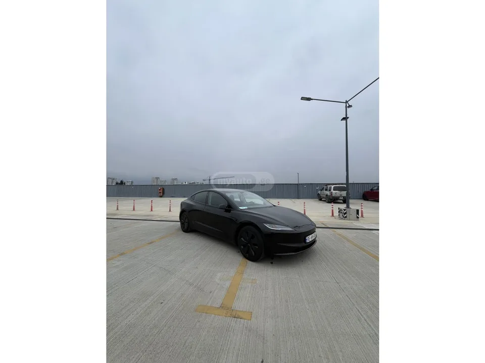 Tesla Model 3 LONG RANGE 2024 — миниатюра 2