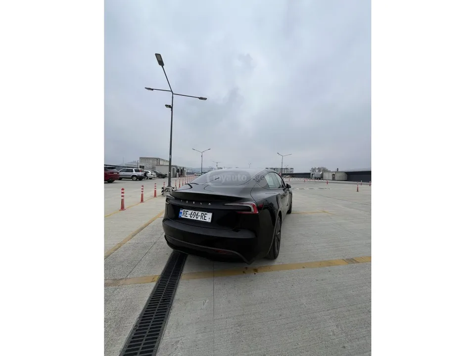 Tesla Model 3 LONG RANGE 2024 — миниатюра 4