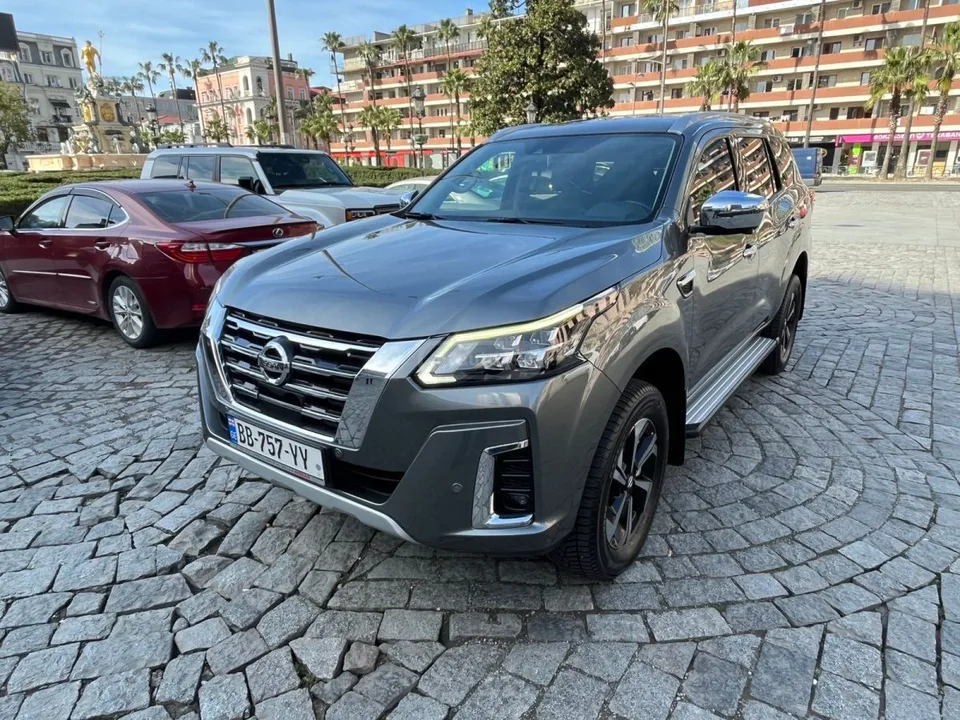 Nissan X-Terra 2023 — фото 1, купить с доставкой в Москву