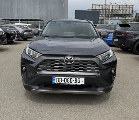 Toyota RAV 4 2023 купить в Москве