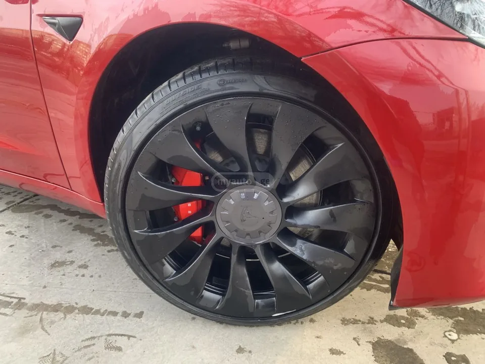Tesla Model 3 PERFORMANCE - All Wheel Drive 2023 — миниатюра 2