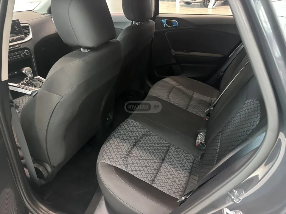 Kia Ceed 2024 — миниатюра 5