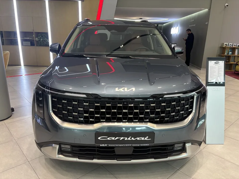Kia Carnival 2024 — миниатюра 2