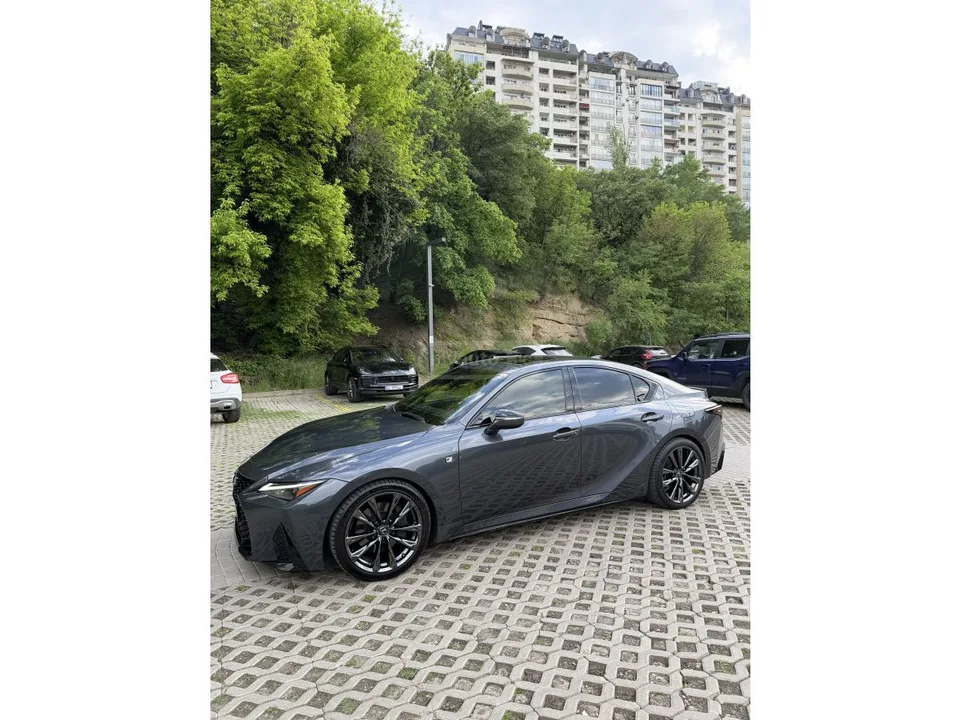 Lexus IS 350 2023 — миниатюра 2