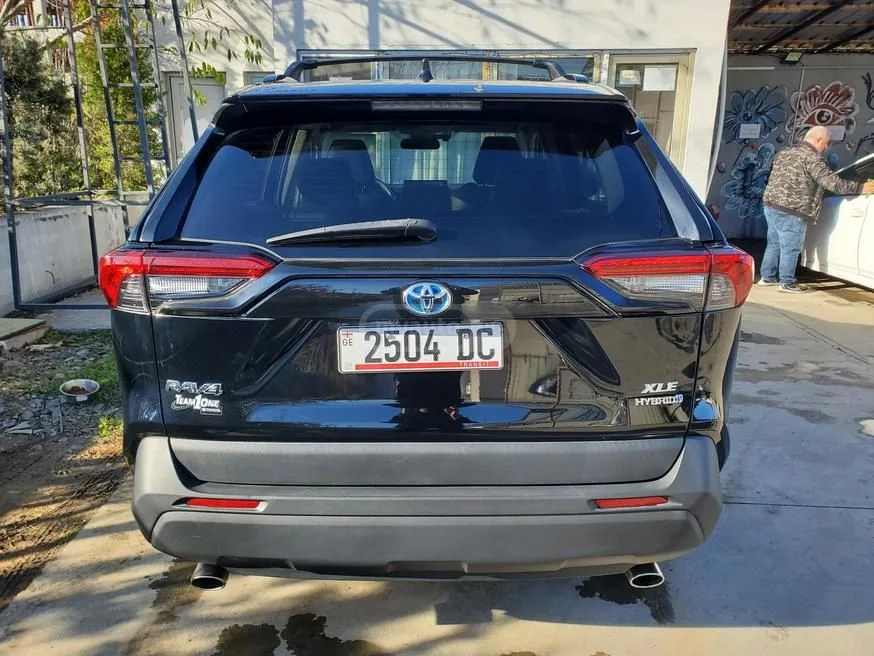 Toyota RAV4 XLE Premium 4dr All-Wheel Driv 2022 — миниатюра 4