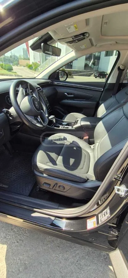 Hyundai Tucson Limited 4dr All-Wheel Drive Au 2023 — миниатюра 3