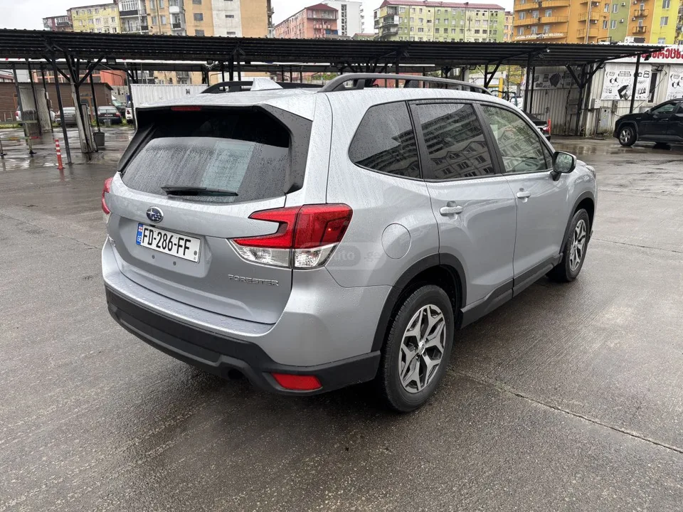 Subaru Forester Premium 4dr All-Wheel Drive CV 2023 — миниатюра 2