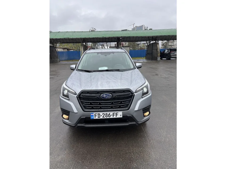 Subaru Forester Premium 4dr All-Wheel Drive CV 2023 — фото 1, купить с доставкой в Москву