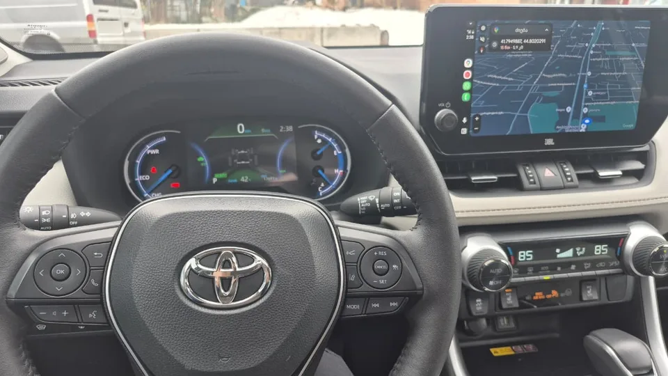 Toyota RAV4 2024 — миниатюра 3