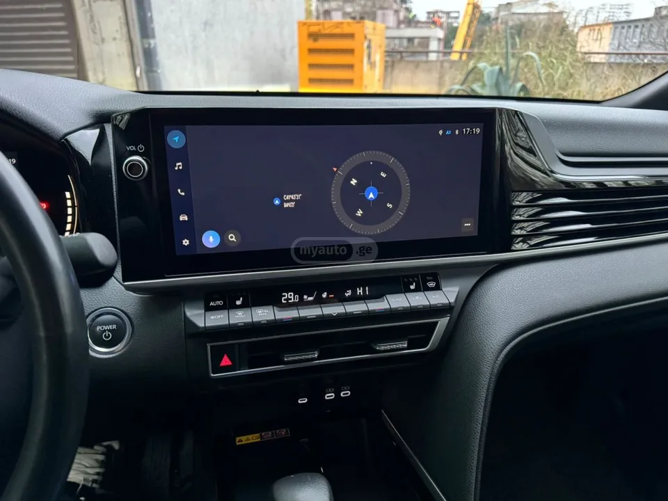 Toyota Camry 2025 — миниатюра 4
