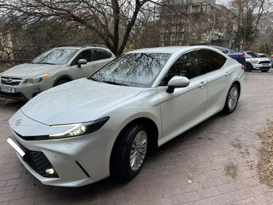 Toyota Camry 2025 — миниатюра 5