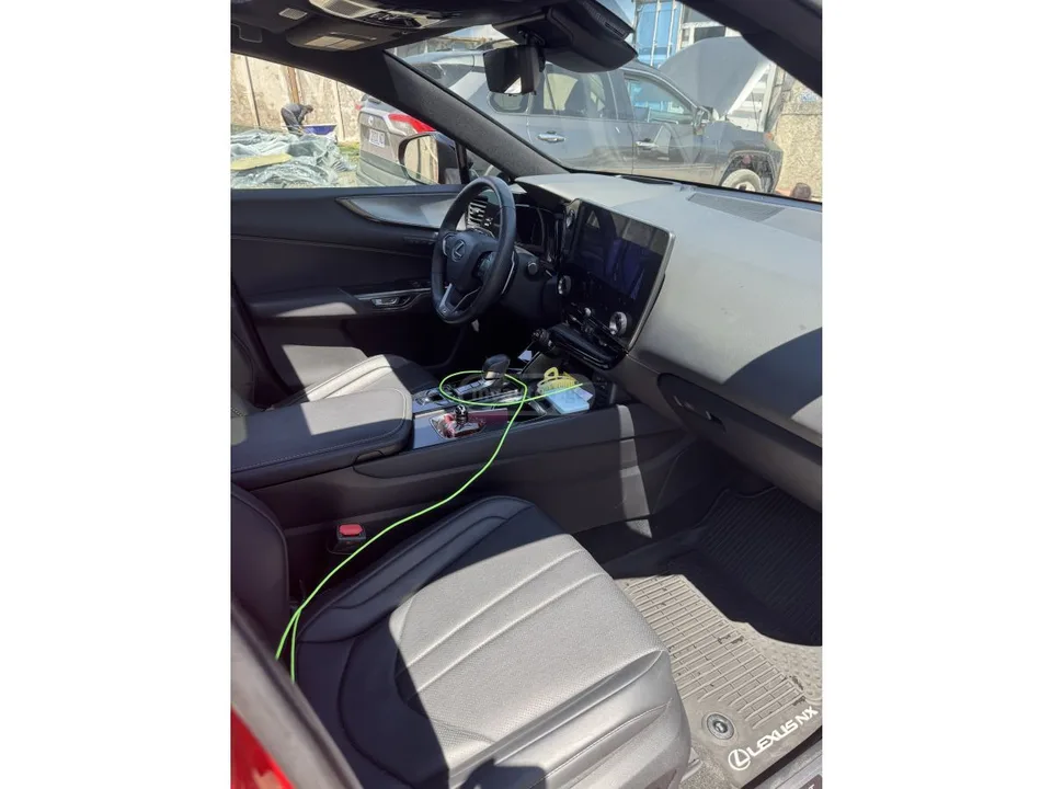 Lexus NX 350 F SPORT Handling 4dr All-Wheel 2023 — миниатюра 3