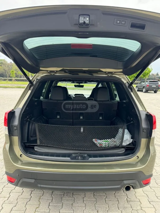 Subaru Forester Premium 4dr All-Wheel Drive CV 2023 — миниатюра 4