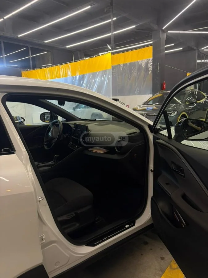 Toyota C-HR 2025 — миниатюра 3