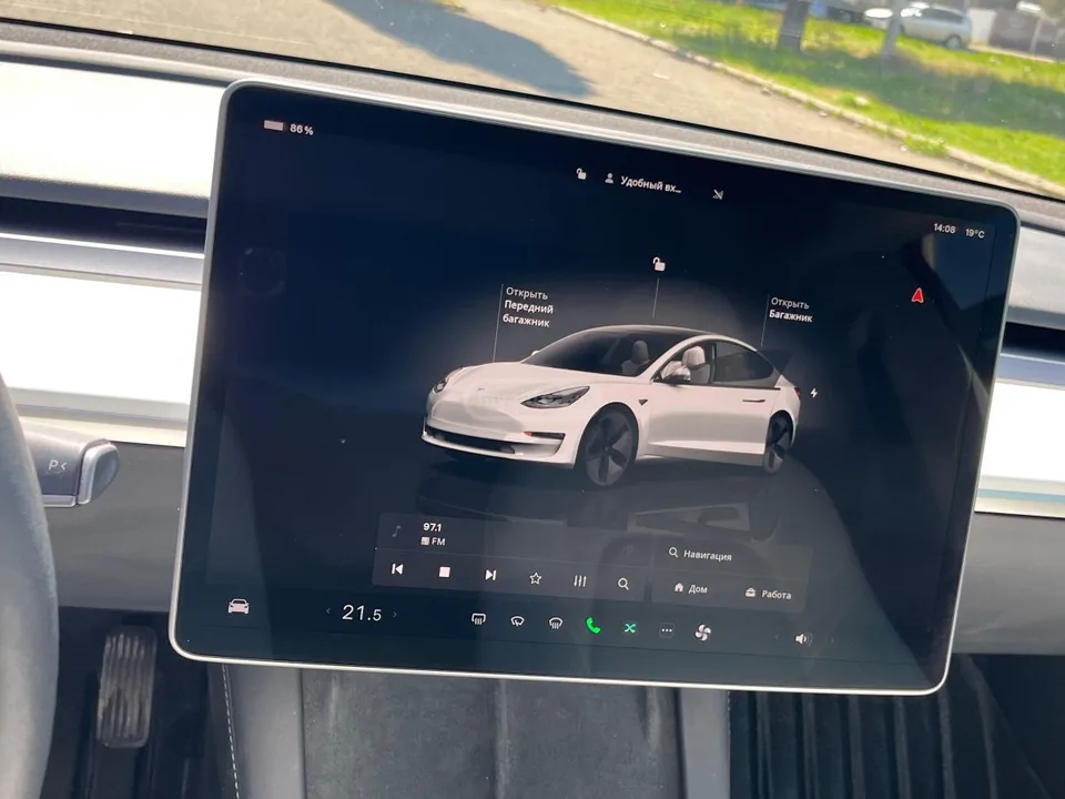 Tesla Model 3 2022 — миниатюра 2