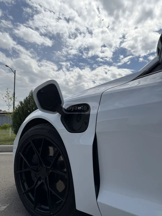Audi E-Tron GT prestige 2022 — миниатюра 4