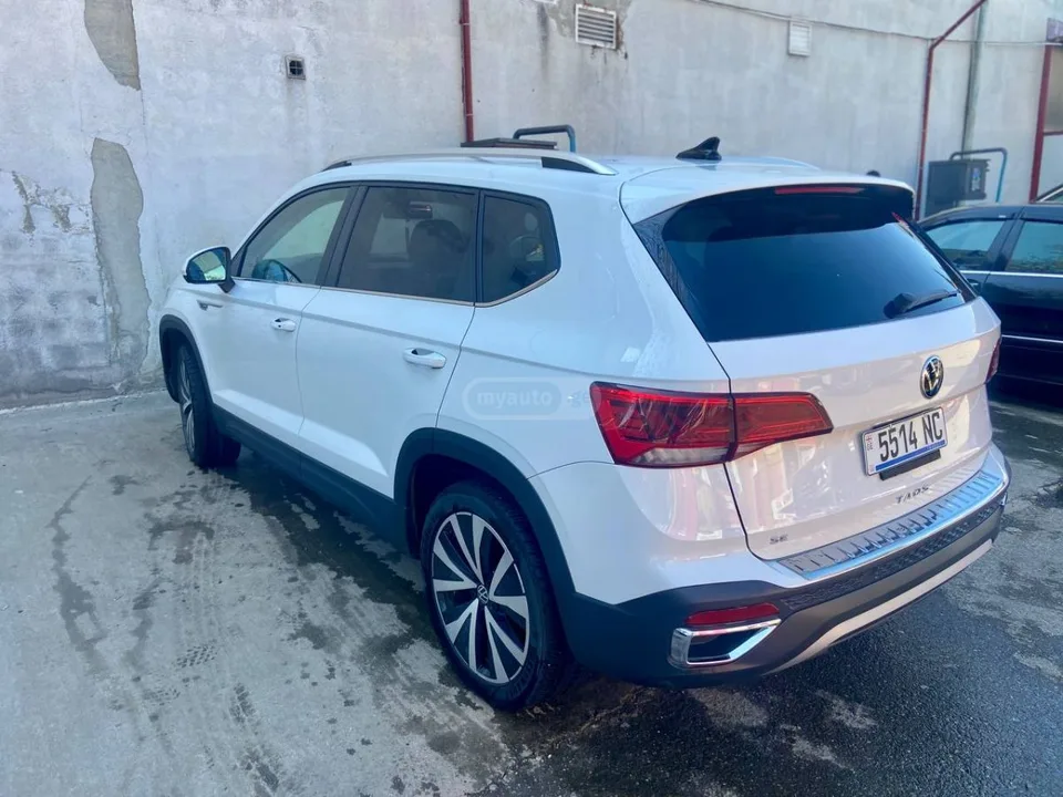 Volkswagen Taos SE 2022 — миниатюра 3