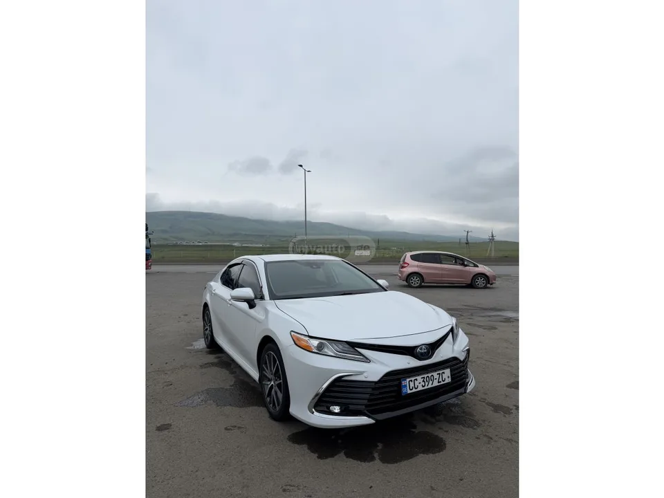 Toyota Camry 2022 — миниатюра 2